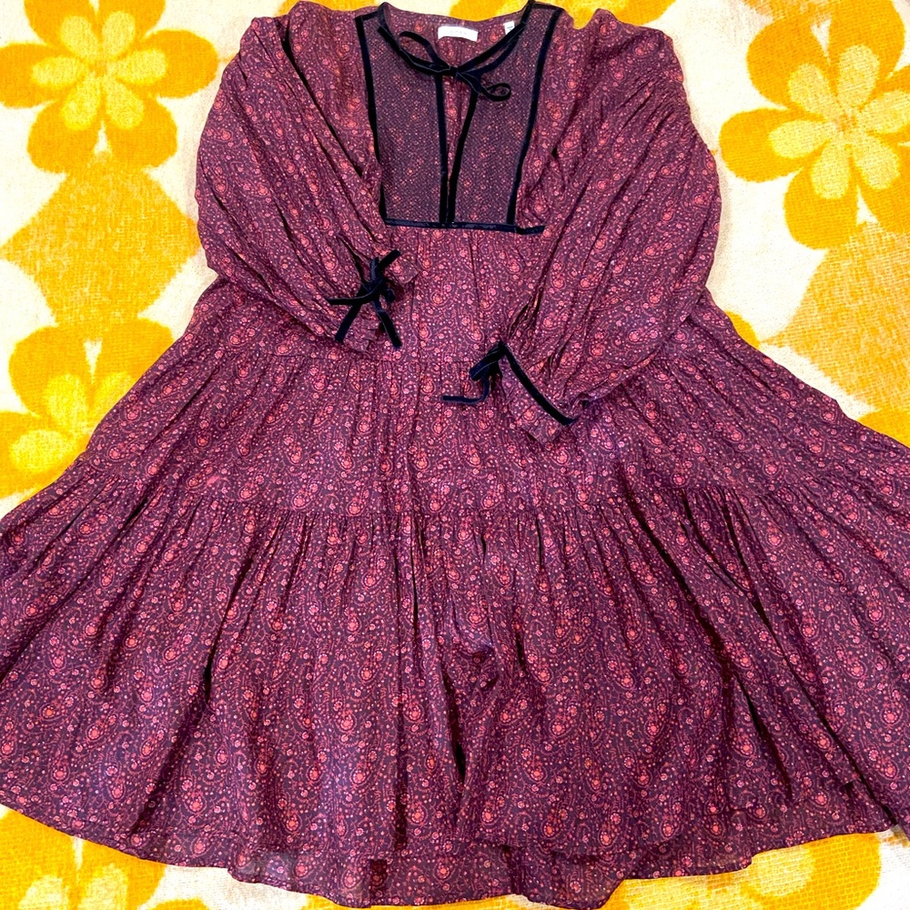 Azalea dress Aubergine Paisley, EUC